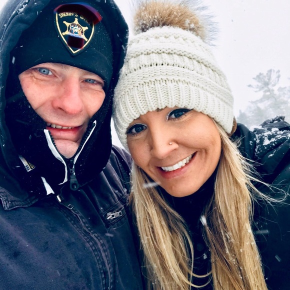 Meet your Posher, Tara - Picture 3 of 6